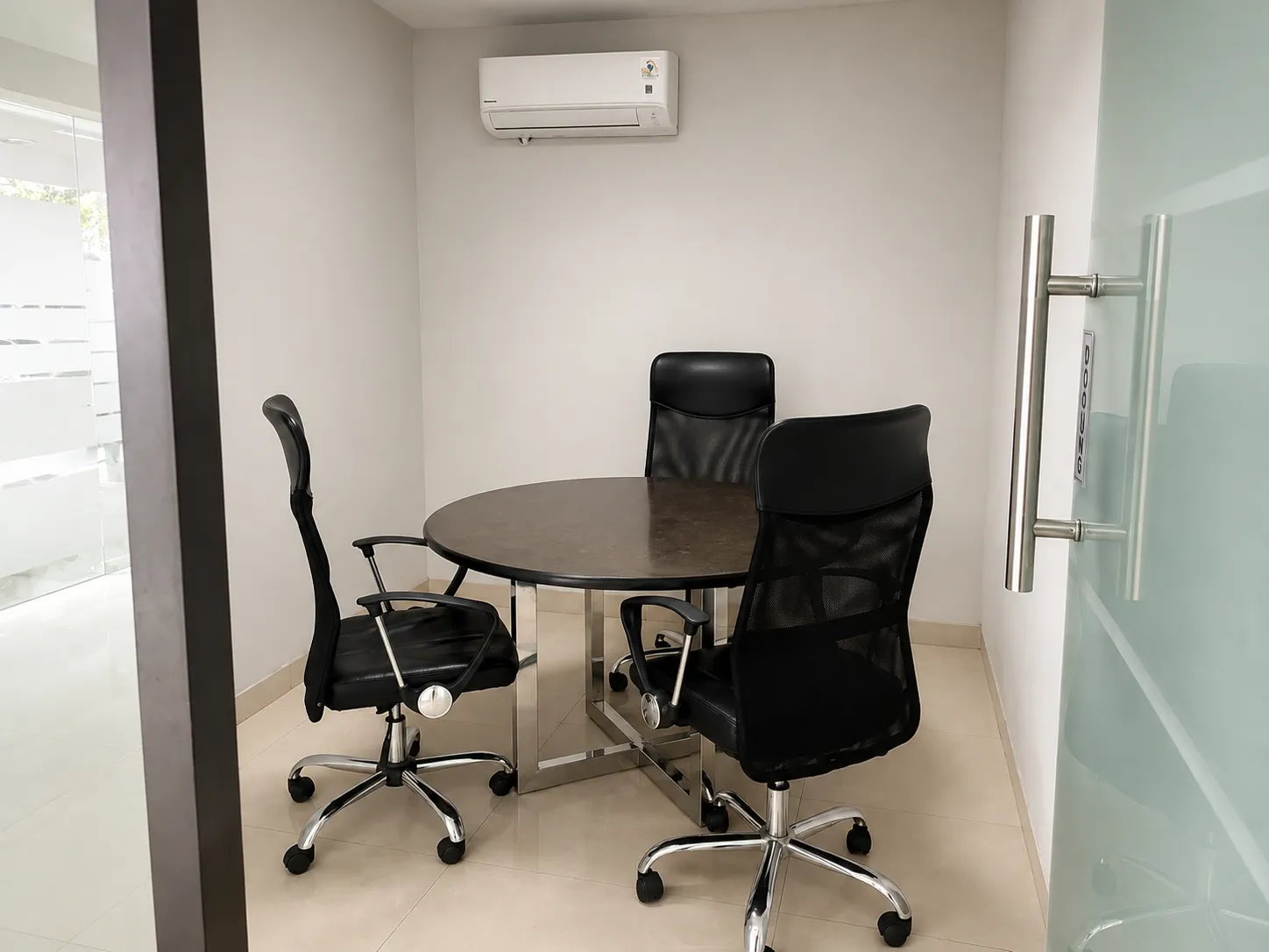 Private discussion room